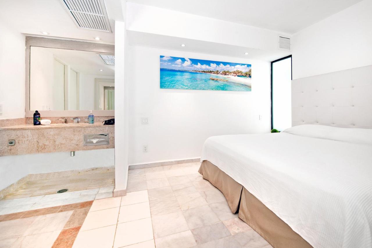 Condos In Prime Cancun Location Plus 3 Pools Extérieur photo